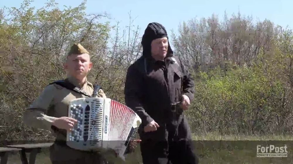 18 ������ � �����������, � ����� ����� ������� ��������� ������� ��������� ���������� ������������� ������ ��������� �������������