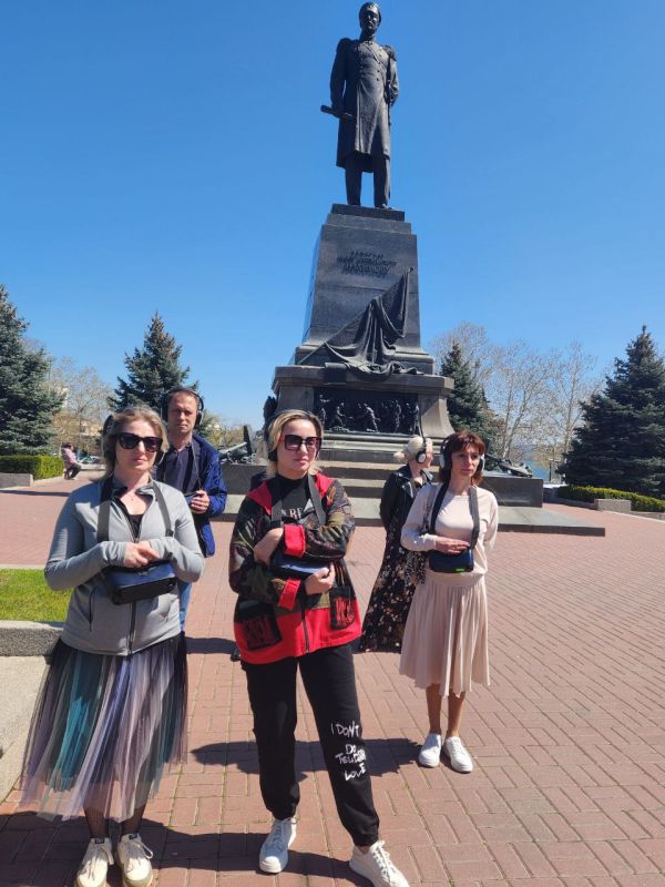 ��������� �������: ���� �� ������ ��-���������� ����������� � ����������� ������� ����������� ������ ������� ������������� ����� ����������� ������������ � ��������� � ����������� ����������� �����������. ����������� 41-44�...