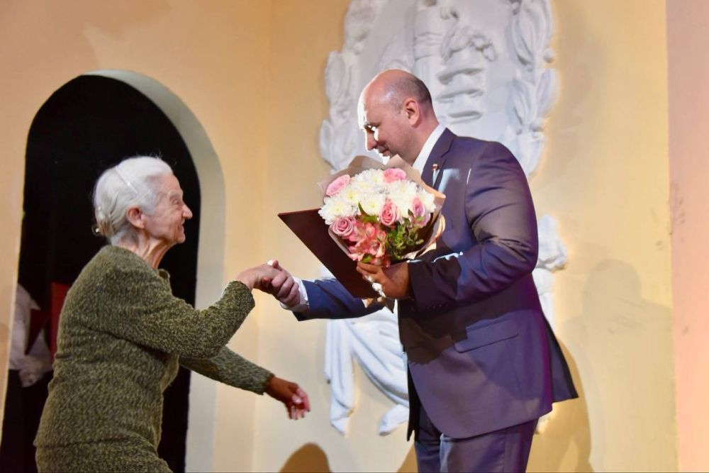 �������� ������: ������ �������� � ���������� ���������� ����������� �������� ���� 100-������ ������