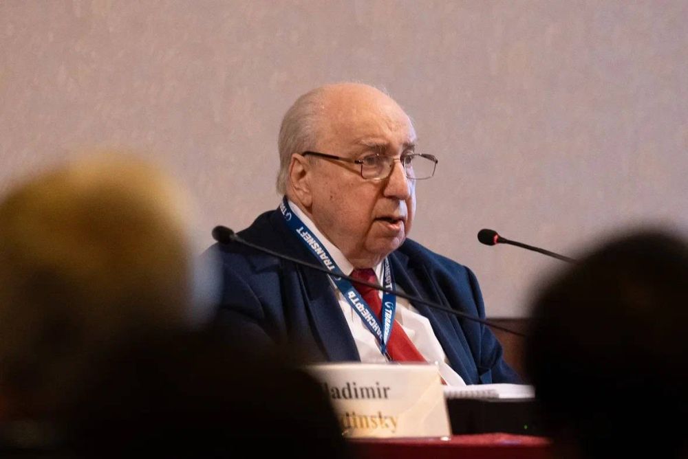 22 ������ � ���������-����� ���������� �������� ������������� ������� ����������� �80-����� ������ � ������� ������������� � ������ ������� �����