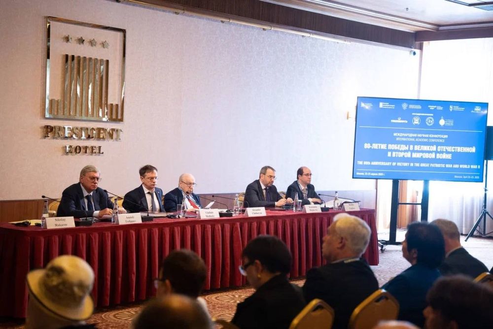 22 ������ � ���������-����� ���������� �������� ������������� ������� ����������� �80-����� ������ � ������� ������������� � ������ ������� �����