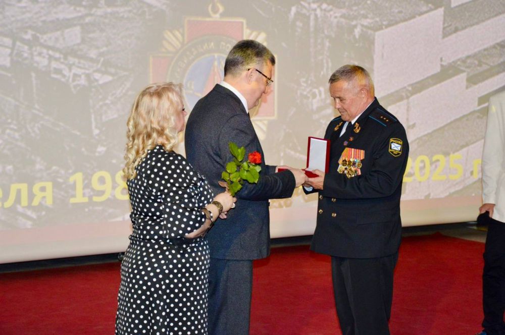 ������� ���������: � � ���������� ������ ���� � ��� ������ ���������� ���������� ����������� ������������ ������ � ��������� � �� ��������� ����������� ����������� ������� ������������� ���������� ������ ������� �...