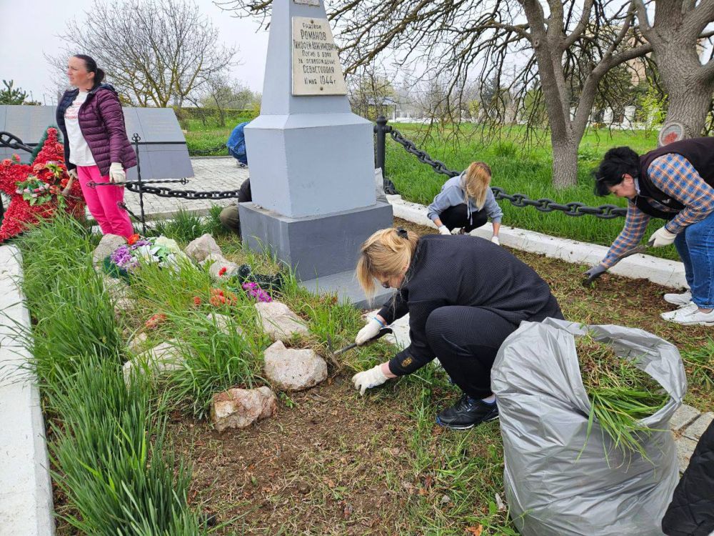 Николай Приставка: Совместно с Севреестром принял участие в общегородском субботнике Николай Приставка: Совместно с Севреестром принял участие в общегородском субботнике