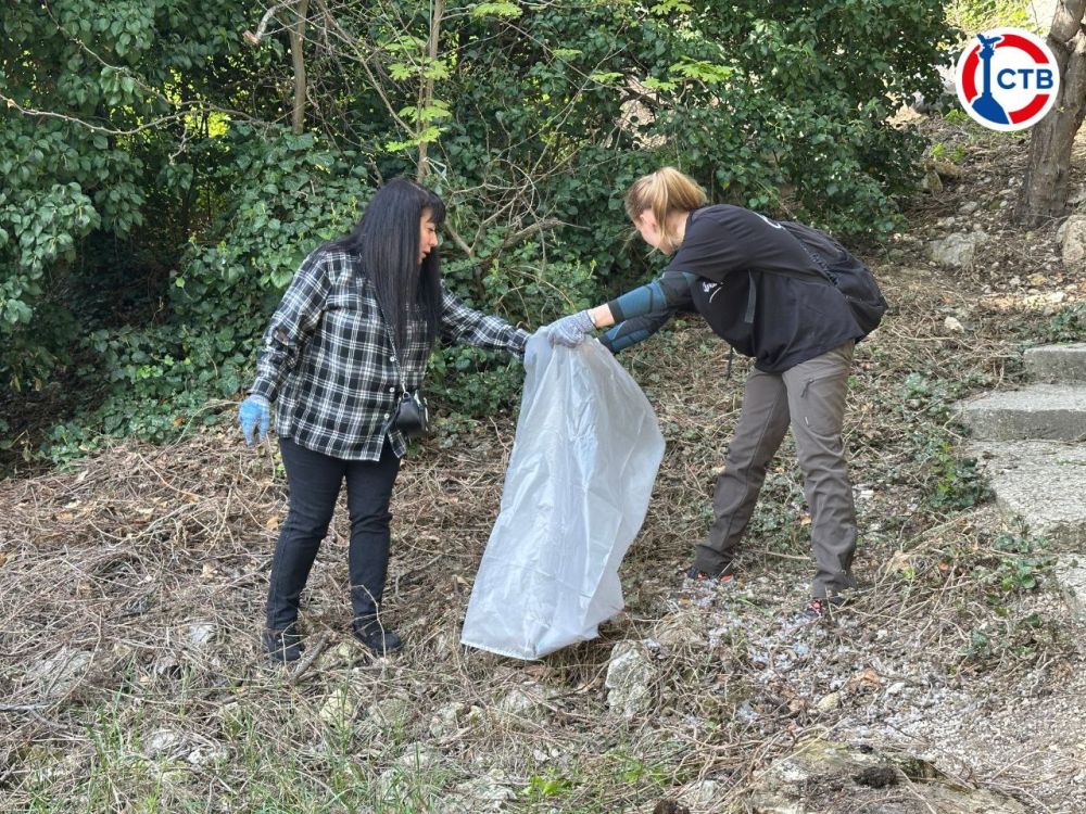 Итоговый субботник в рамках месяца чистоты и благоустройства прошёл в Севастополе Итоговый субботник в рамках месяца чистоты и благоустройства прошёл в Севастополе