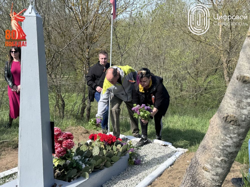 В преддверии 80-летия Великой Победы мы вместе с коллегами из МФЦ завершили важную миссию — привели в порядок пять объектов культурного наследия В преддверии 80-летия Великой Победы мы вместе с коллегами из МФЦ завершили важную миссию — привели в порядок пять объектов культурного наследия