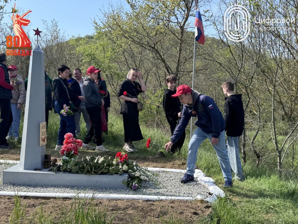 В преддверии 80-летия Великой Победы мы вместе с коллегами из МФЦ завершили важную миссию — привели в порядок пять объектов культурного наследия В преддверии 80-летия Великой Победы мы вместе с коллегами из МФЦ завершили важную миссию — привели в порядок пять объектов культурного наследия