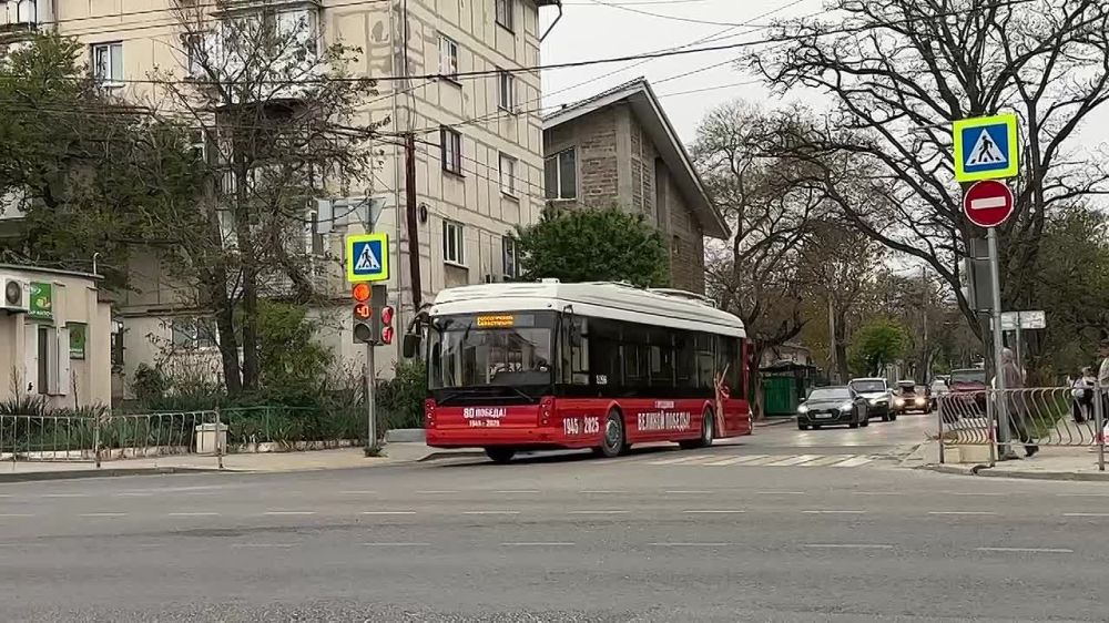 � ����������� �� ����� ����� �����������, ����������� � 80-����� ������ � ������� ������������� �����