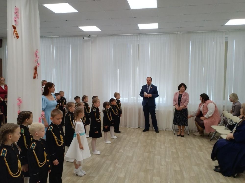 ��������� �������: ������� � ���� ������ �����������, ����������� 80-����� ������� ������