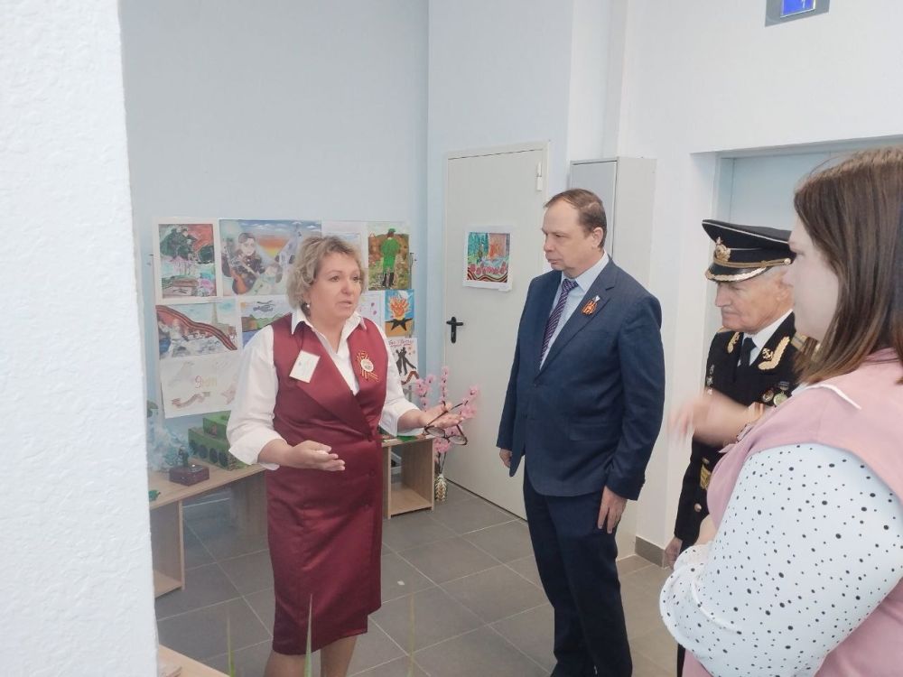 ��������� �������: ������� � ���� ������ �����������, ����������� 80-����� ������� ������