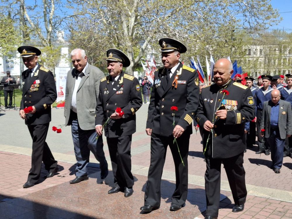 ����� ������ ��������� � �����������