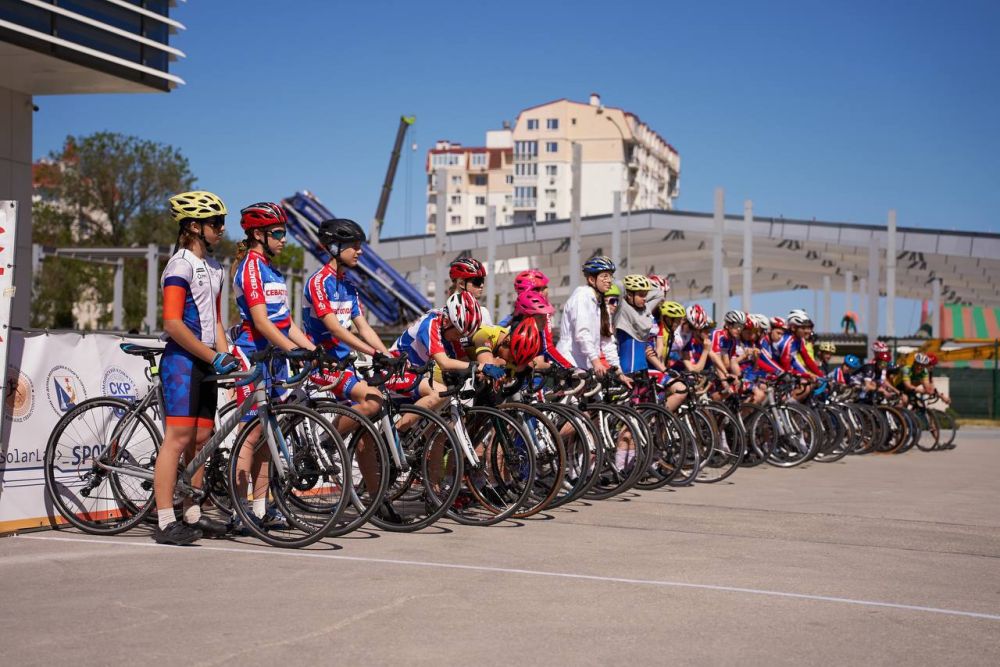 �� �������� 200-����� ����������� ���������� ��������� ���������