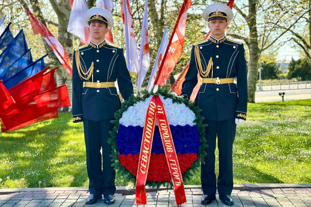 �������� ������: ������� � ������� �������� ��������� ���������� �������-����� � ������ ������, ����������� ��������� ����� ���������� ������ ��������-������ � 80-����� ������� ������