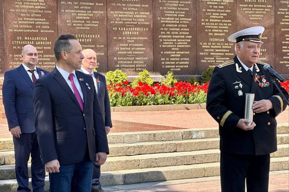 �������� ������: ������� � ������� �������� ��������� ���������� �������-����� � ������ ������, ����������� ��������� ����� ���������� ������ ��������-������ � 80-����� ������� ������