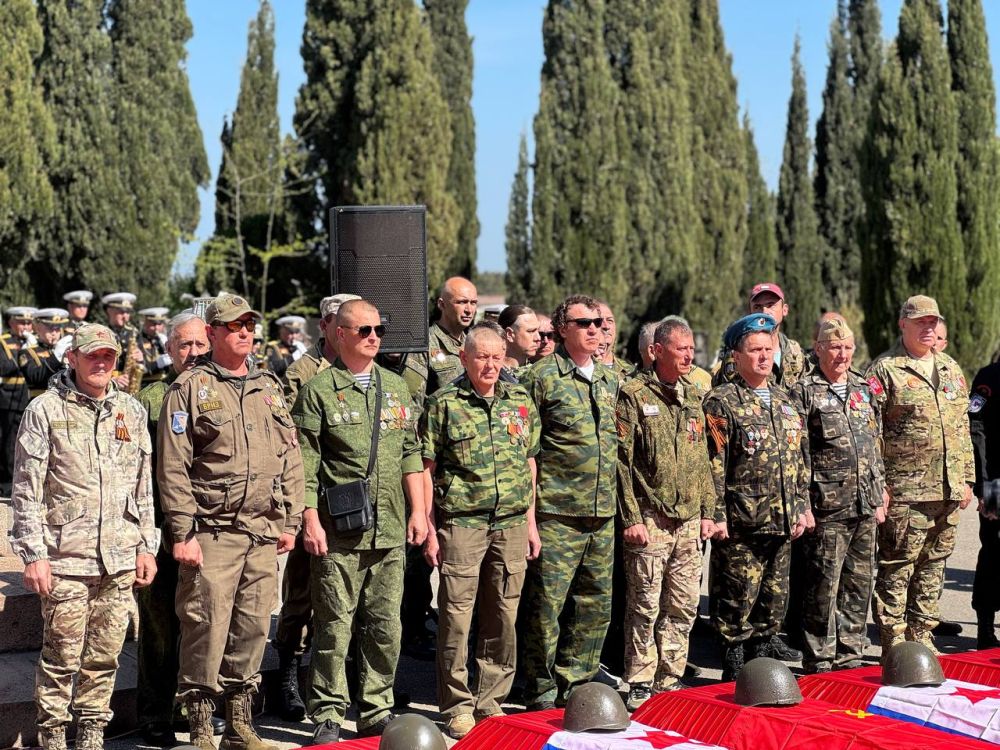 Владимир Немцев: На Мемориальном братском кладбище в поселке Дергачи состоялась торжественная церемония захоронения останков бойцов, павших на полях сражений за Севастополь в годы Великой Отечественной войны 1941–1945 годов Владимир Немцев: На Мемориальном братском кладбище в поселке Дергачи состоялась торжественная церемония захоронения останков бойцов, павших на полях сражений за Севастополь в годы Великой Отечественной войны 1941–1945 годов