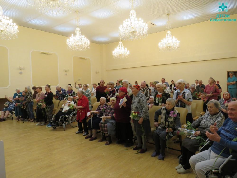 ����������� ������� � 80-����� ������� ������ � ������ ���������������� ����-��������� ��� ����������� � ���������