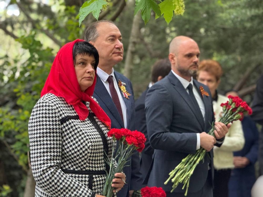 ������� �����: �� ���������� �����-�������������� ������������� ��������� ������ ������-�������, ����������� 80-����� ������ � ������� ������������� �����