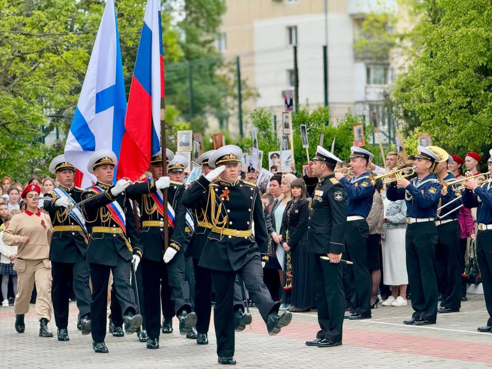 ����� ������: ������� � ����� � 32 ����� ����������� �������-�������� ������� ���������� �������� ���������� ������������� ��������� �������� ������������ ����� � ����� ������� ������������ �������, ���������� ����� 1995...