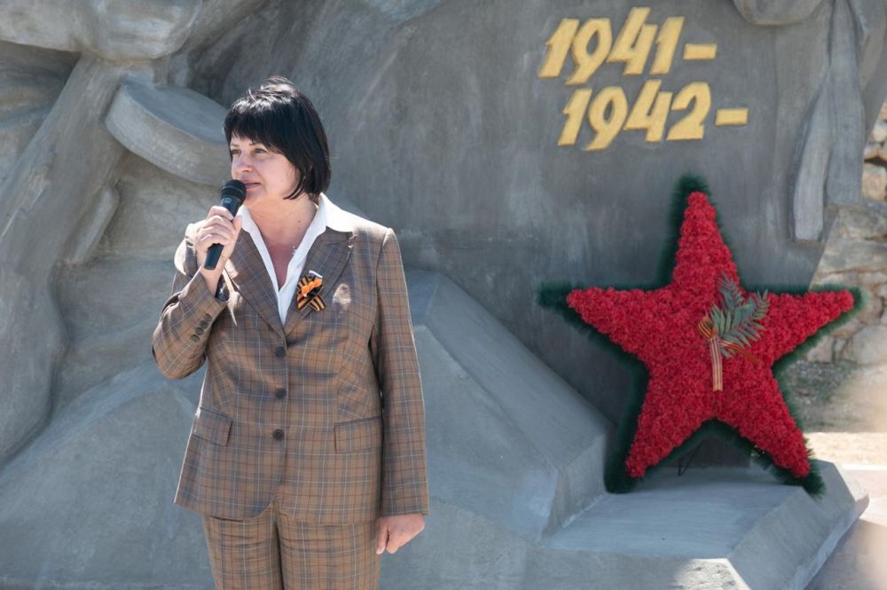 ������� �����: �������� �� ���������� ��������� �������� � ������ �� ������� ������� �������� ����������� � ����������� � ������ �������� �����������, ������������ � 80-����� ������ � ������� ������������� �����