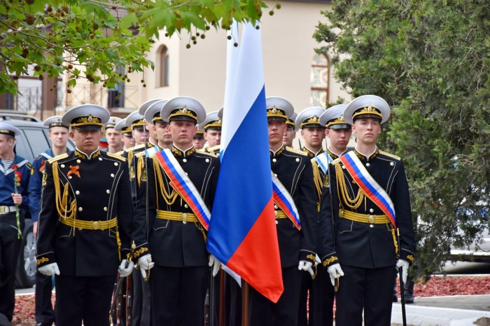 ��������� ���������: � ���������� 80-����� ������� ������ � 81-� ��������� ������������ ����������� �� �������-���������� ����������� ������� ������� � ������������� ������� ������, ������� ������ � ��������� ������-�������...