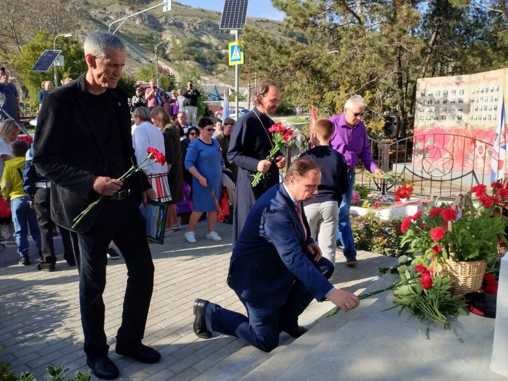 ��������� �������: � ��������������� ������������� ������ ������ �����������, ����������� 80-����� ������� ������ � 81-� ��������� ������������ ����������� �� �������-���������� �����������