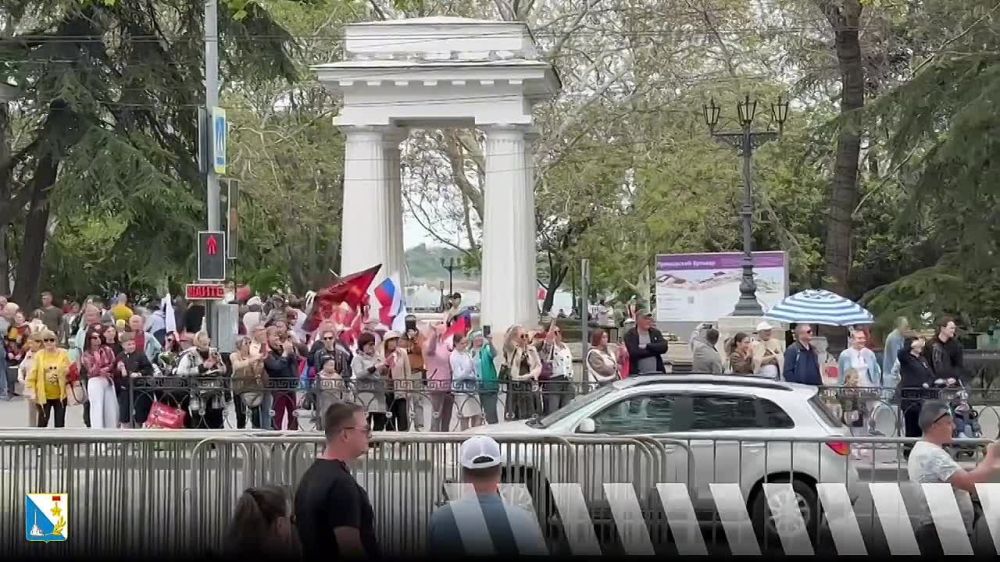 ����������� �������� 80-����� ������� ������