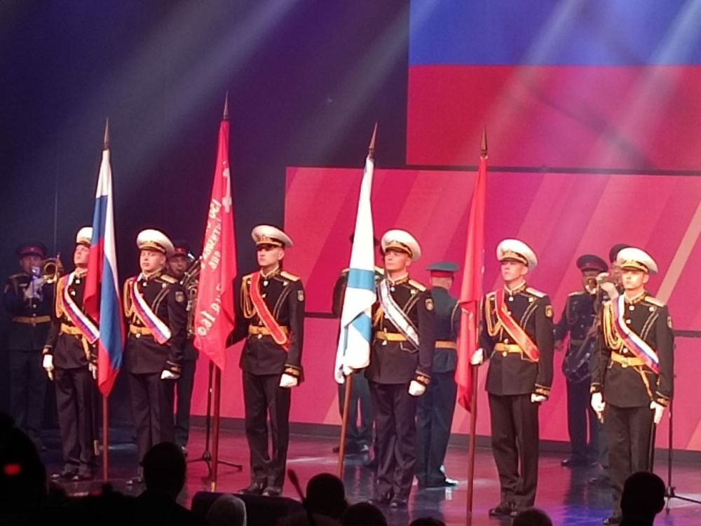 ������� �����: �� ������ �������� ������� ������ ������������� �������� � ����������� �������, ����������� 80-� ��������� ������ � ������� ������������� ����� 1941-1945 ����� � 81-� ��������� ������������ ����������� ��...