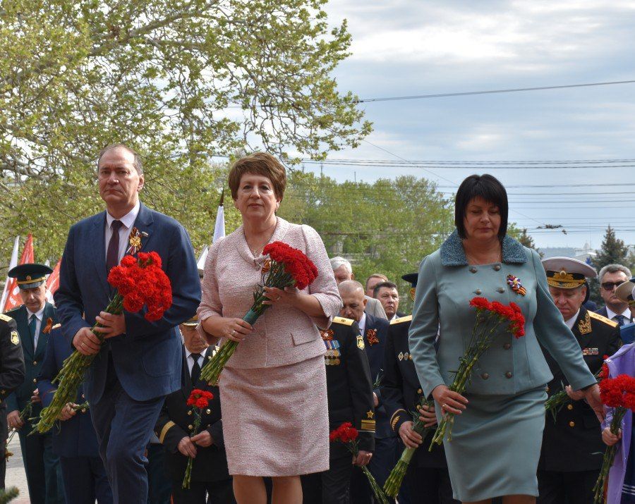 ������� �����: ����������� ��������� 80-����� ������� ������ � 81-� ��������� ������ ������������ �� �������-���������� �����������