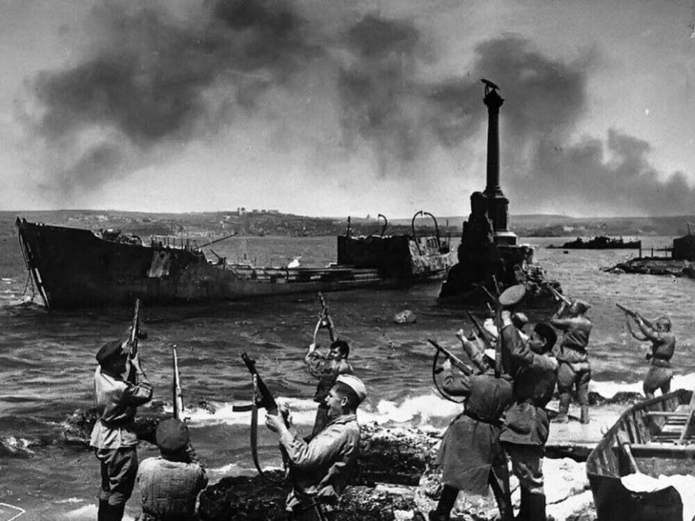 Никита Васильев: Двойной праздник!. Ровно за год до Великой Победы 9 мая 1944 освобожден Севастополь! Это был молниеносной штурм