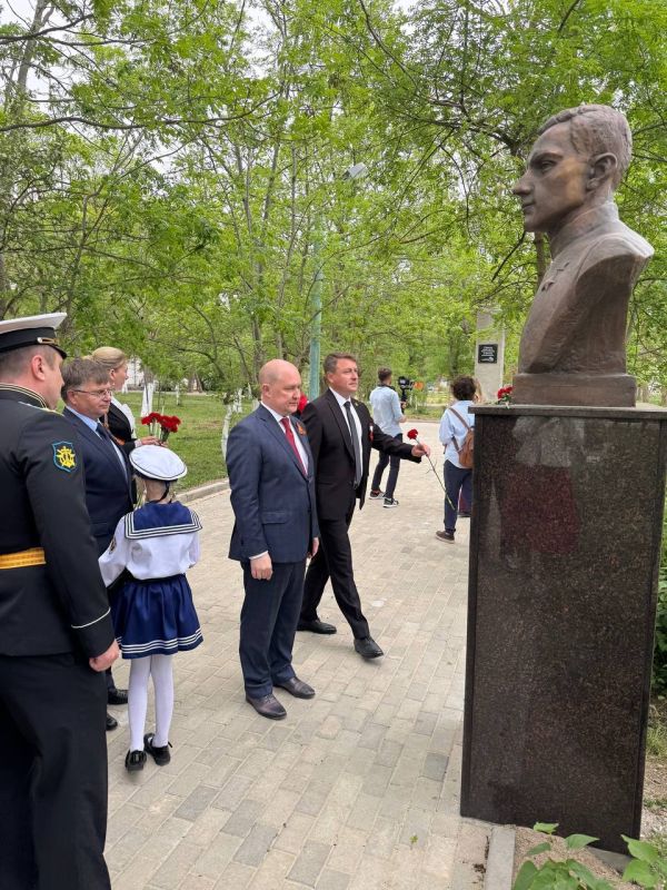 �������� ����� ������. 9 ��� 2025 ���� � ���� 80-����� ������� ������ - ������������ ������ ����������� - �������� �������������� ����������� � �. ���� ���������� ������������ �������� ������������� ���������...