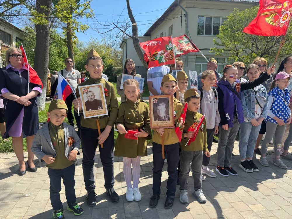 ����������� ������. � ��������� ������������� ������ ������ ������������� ������, ����������� ������������ 80-����� ������� ������ � 81 ���� �� ��� ������������ ������ ����������� �� �������-���������� �����������