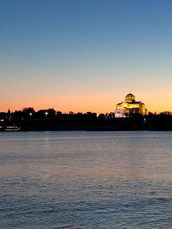 ������� ������, �����������