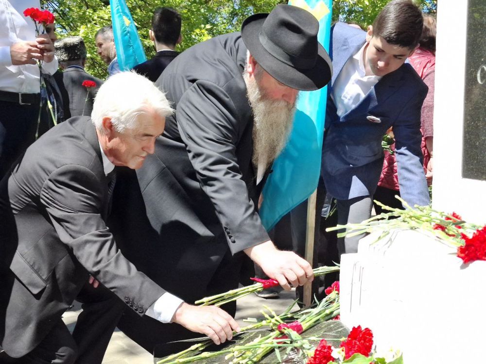 ������ ����� ���������� ������� ����� ������� � �����������