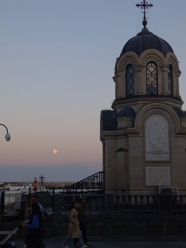 ������� ������ � ����� �� 19 ���