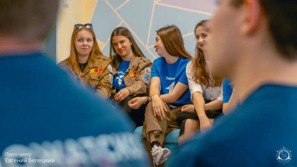 Денис Кондратьев: Дорогие севастопольцы, поздравляю с Днём детских общественных объединений! Денис Кондратьев: Дорогие севастопольцы, поздравляю с Днём детских общественных объединений!