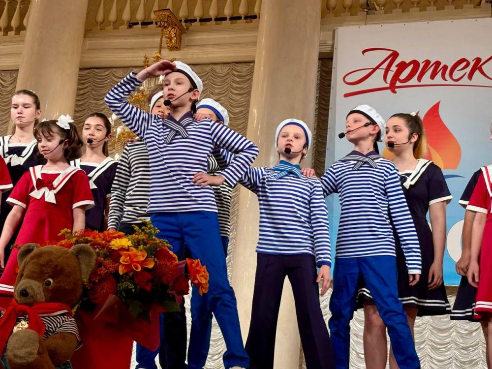 ��������� ���������: ����� � �������� ���� ���� ������ ��������� ��������, ����������� 100-����� �������������� �������� ������ ������