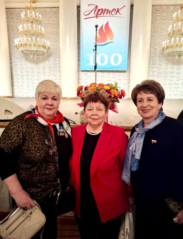 ��������� ���������: ����� � �������� ���� ���� ������ ��������� ��������, ����������� 100-����� �������������� �������� ������ ������