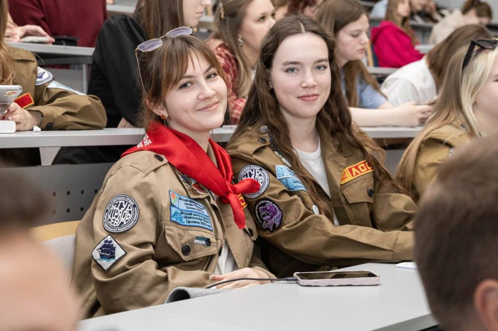 Денис Кондратьев: В Севастопольском государственном университете состоялись пробные защиты тематических смен – заданий, которые выполняли студенты в рамках школы подготовки вожатых Денис Кондратьев: В Севастопольском государственном университете состоялись пробные защиты тематических смен – заданий, которые выполняли студенты в рамках школы подготовки вожатых