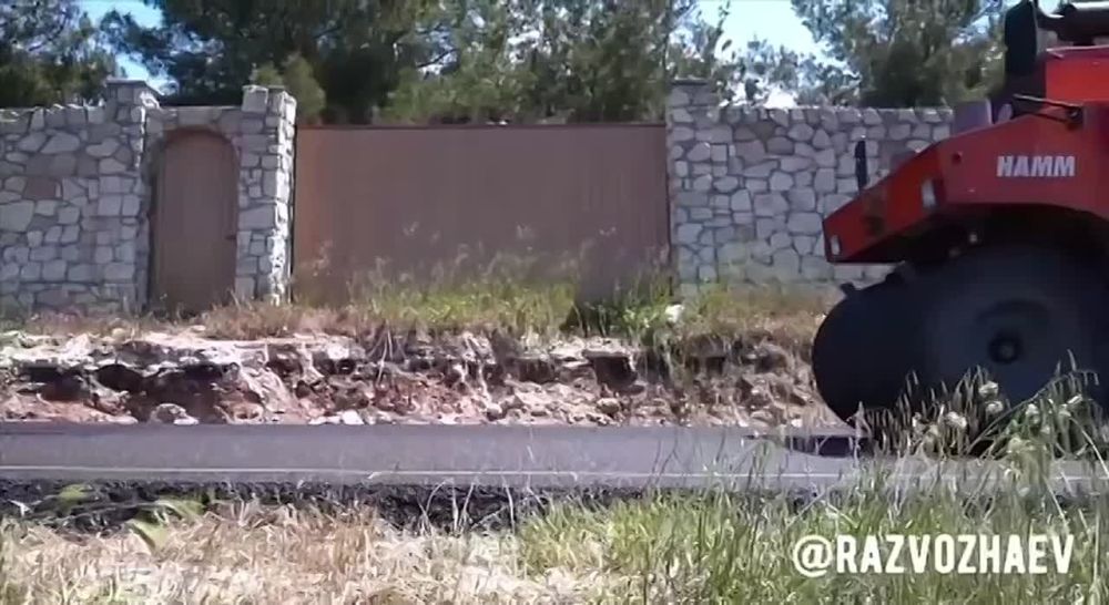 В Севастополе начали ремонт внутриквартальных дорог