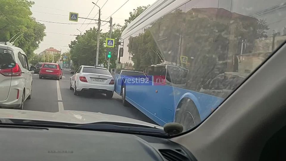 ДТП на ул. Гоголя (ост. Университет)