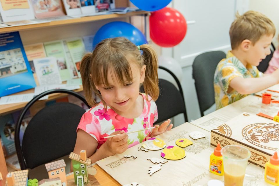 Михаил Развожаев: Сегодня для жителей Северной стороны Севастополя благодаря нацпроекту «Семья» открылось новое отделение социальной помощи Михаил Развожаев: Сегодня для жителей Северной стороны Севастополя благодаря нацпроекту «Семья» открылось новое отделение социальной помощи