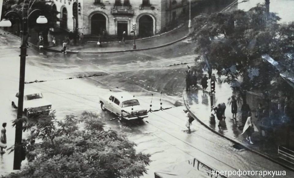         1971 