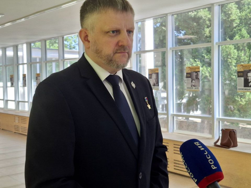Участник конференции - Карякин Алексей, ветеран СВО, Герой Луганской Народной Республики и председатель региональной Ассамблеи ЛНР: