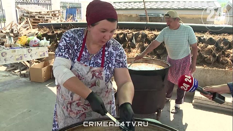 Больше тысячи мусульман отпраздновали Курбан-байрам на территории Соборной мечети
