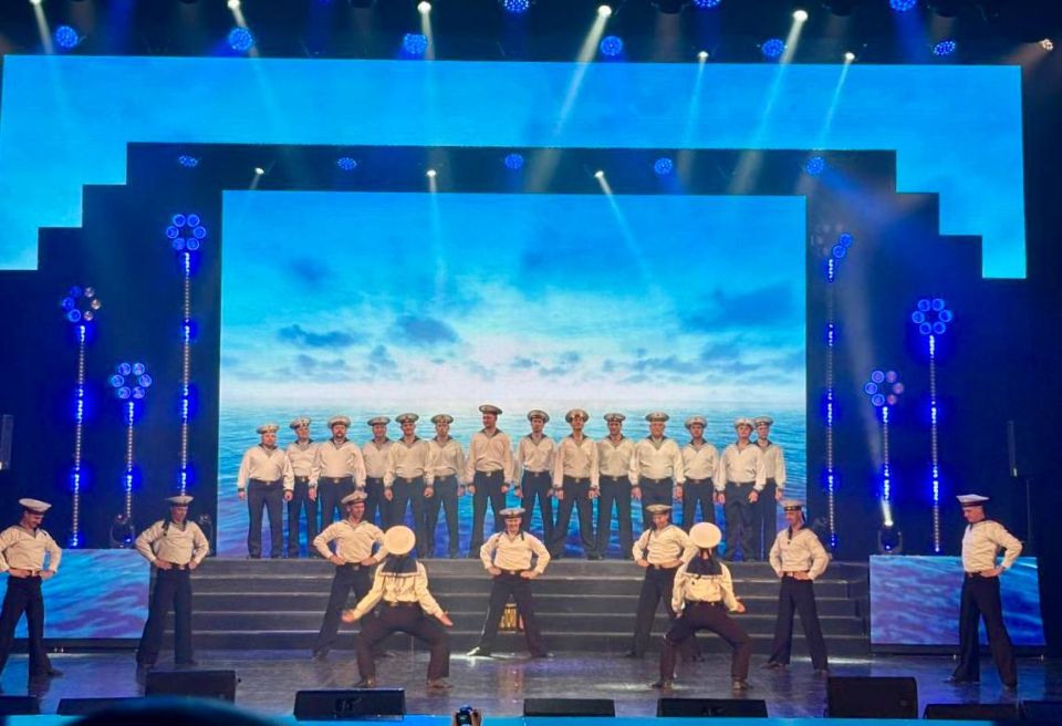 Екатерина Алтабаева: Торжественное собрание, посвященное Дню России и Дню основания Города-Героя Севастополя состоялось на сцене Дворца культуры рыбаков Екатерина Алтабаева: Торжественное собрание, посвященное Дню России и Дню основания Города-Героя Севастополя состоялось на сцене Дворца культуры рыбаков