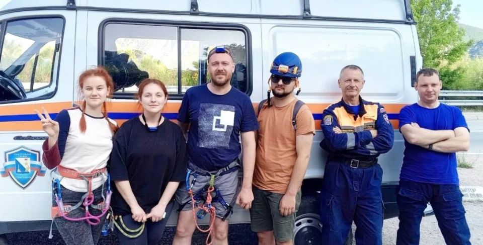 Четверо туристов из Ялты застряли ночью на горе Ильяс-Кая