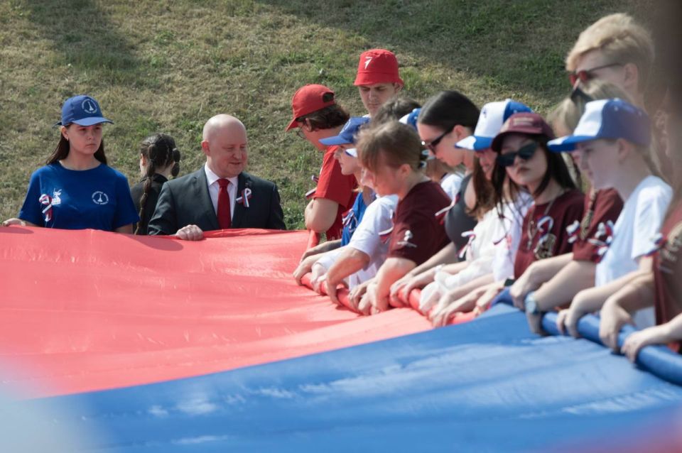 ����� 200 ����� ���������� ���� ������ � ��������� �������� � �������