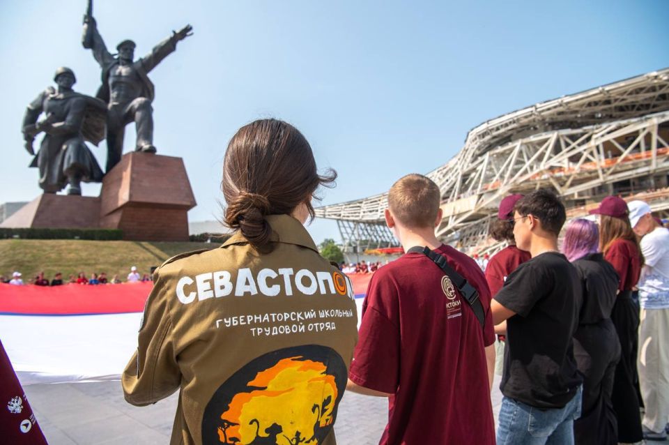 ����� 200 ����� ���������� ���� ������ � ��������� �������� � �������