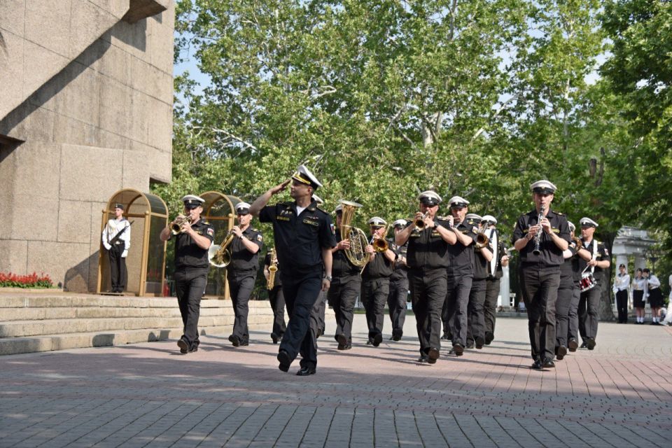 ��������� �������: � ���� ������, ������� ���� ������� � ��������� ������� ����� �������, �� ��������� ����� � ����� � ������� ���� � ��������� ����������� ������� ����������� 1941-1942 �����