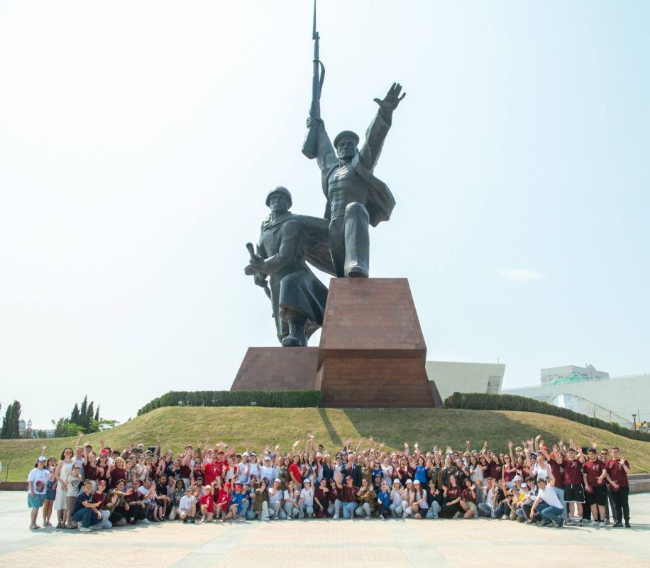 ����� 200 ����� ���������� ���� ������ � ��������� �������� � �������