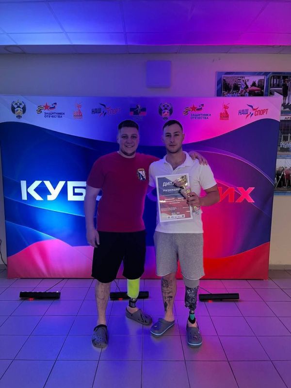 Севастополец стал призёром открытого Кубка СВОих по плаванию Севастополец стал призёром открытого Кубка СВОих по плаванию